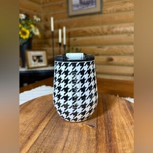 HOUNDSTOOTH * 100% LEAKPROOF * Brumate 14oz UNCORK’D Wine Tumbler • SOLD OUT